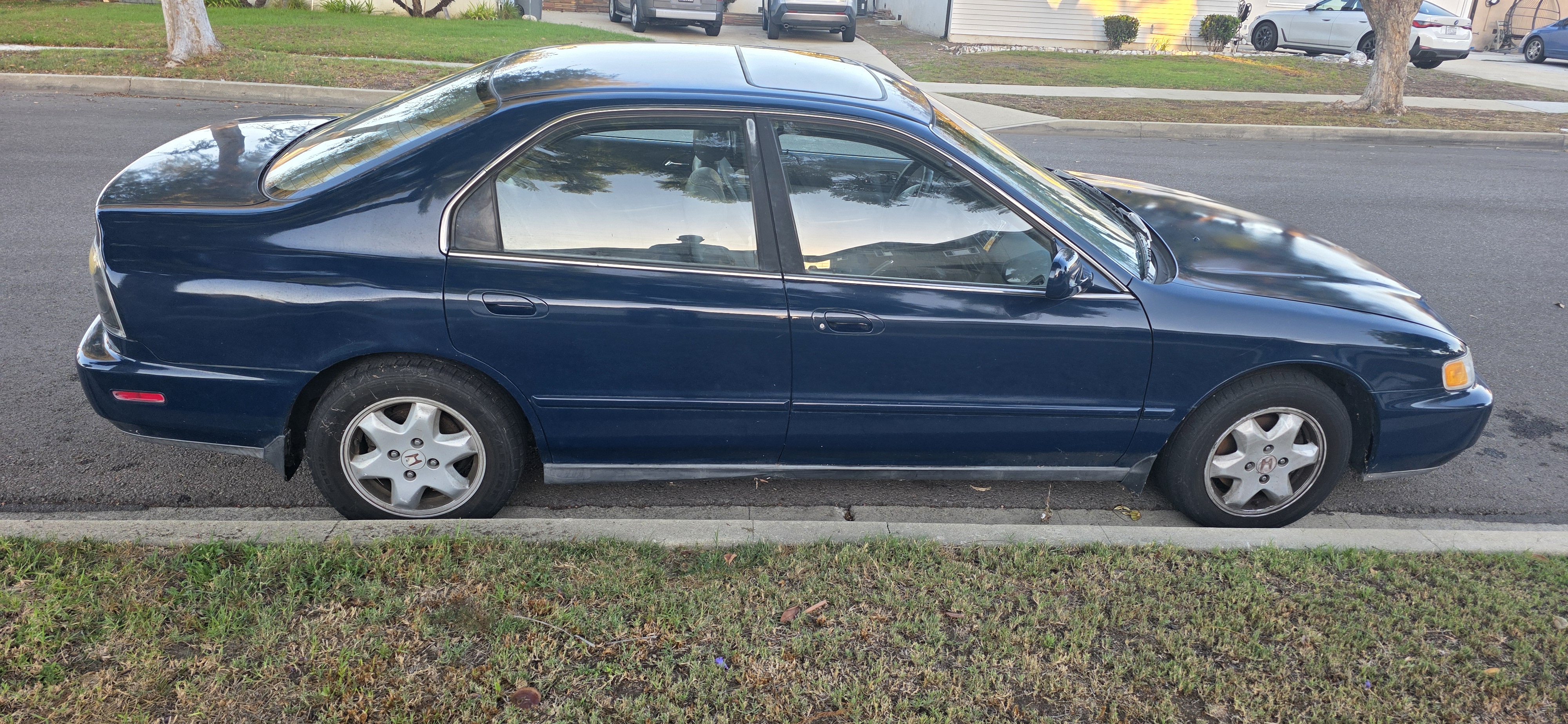 Used 1997 Honda Accord EX image 5