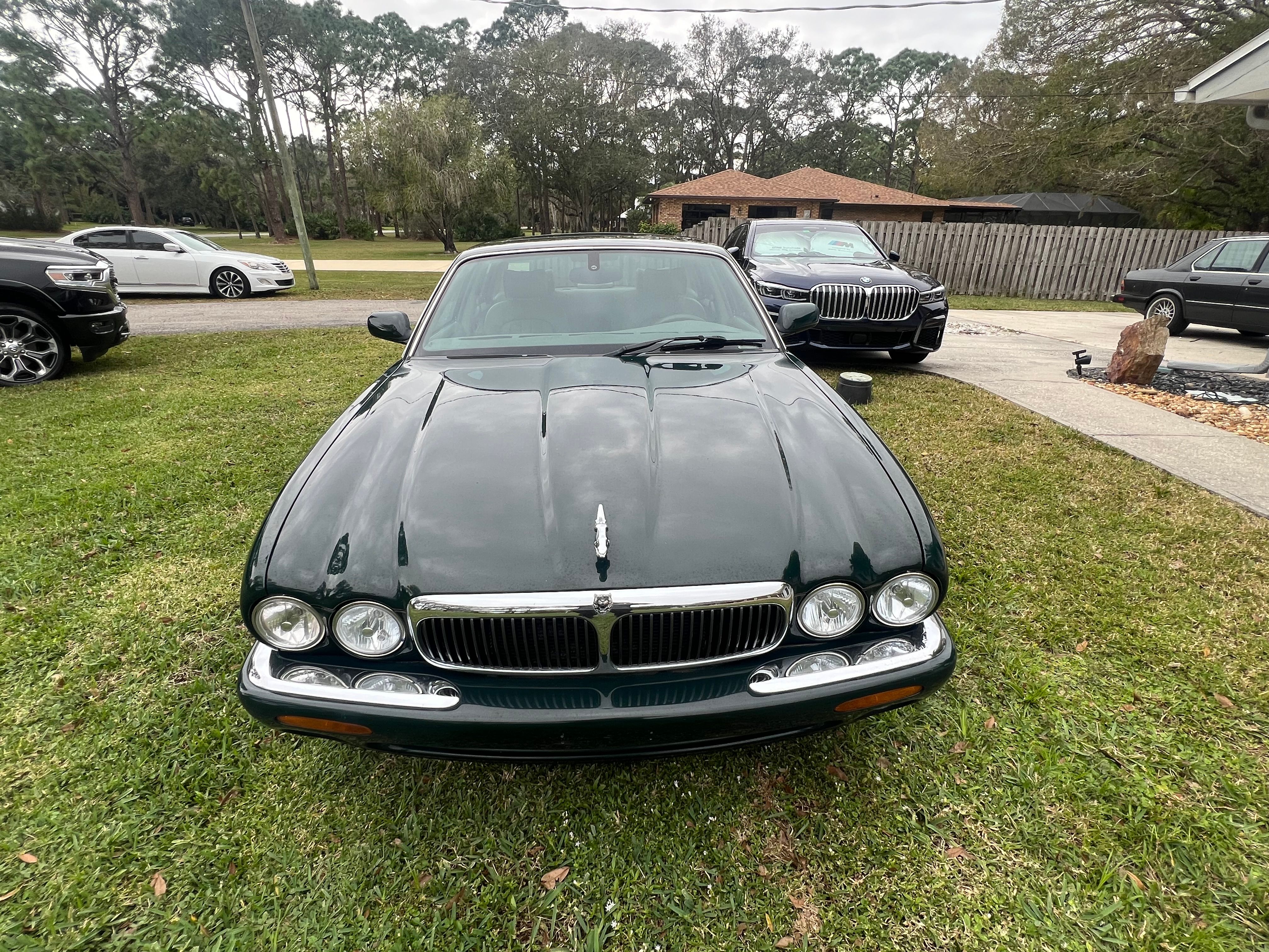 Used 2001 Jaguar XJ8 RWD image 14