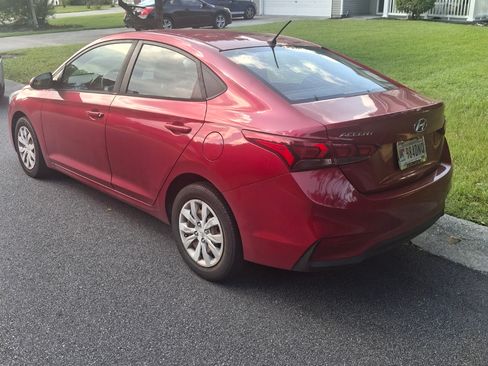 Used 2019 Hyundai Accent SE FWD image 5