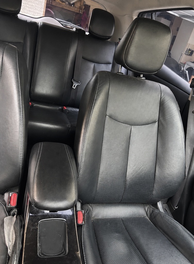 Used 2013 Nissan Leaf SL w/ Premium Pkg FWD image 6