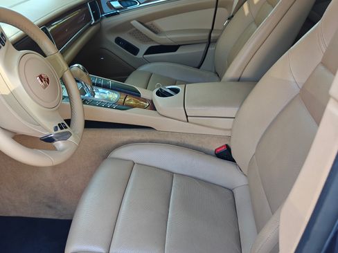 Used 2014 Porsche Panamera S image 6