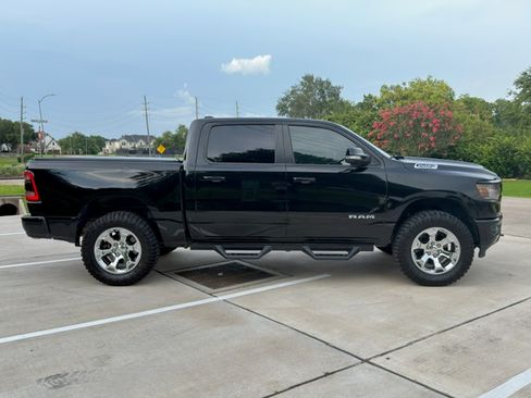 Used 2019 RAM 1500 Big Horn RWD image 4