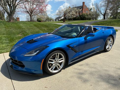 Used 2015 Chevrolet Corvette Stingray Convertible w/ 3LT Preferred Equipment Group image 5