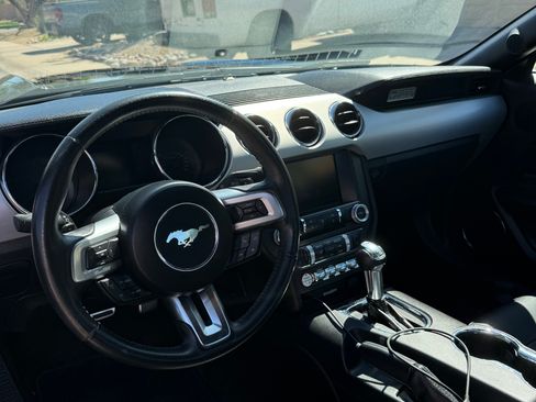 Used 2015 Ford Mustang Premium image 8