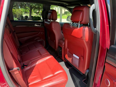 Used 2019 Jeep Grand Cherokee Trackhawk AWD/4WD image 19