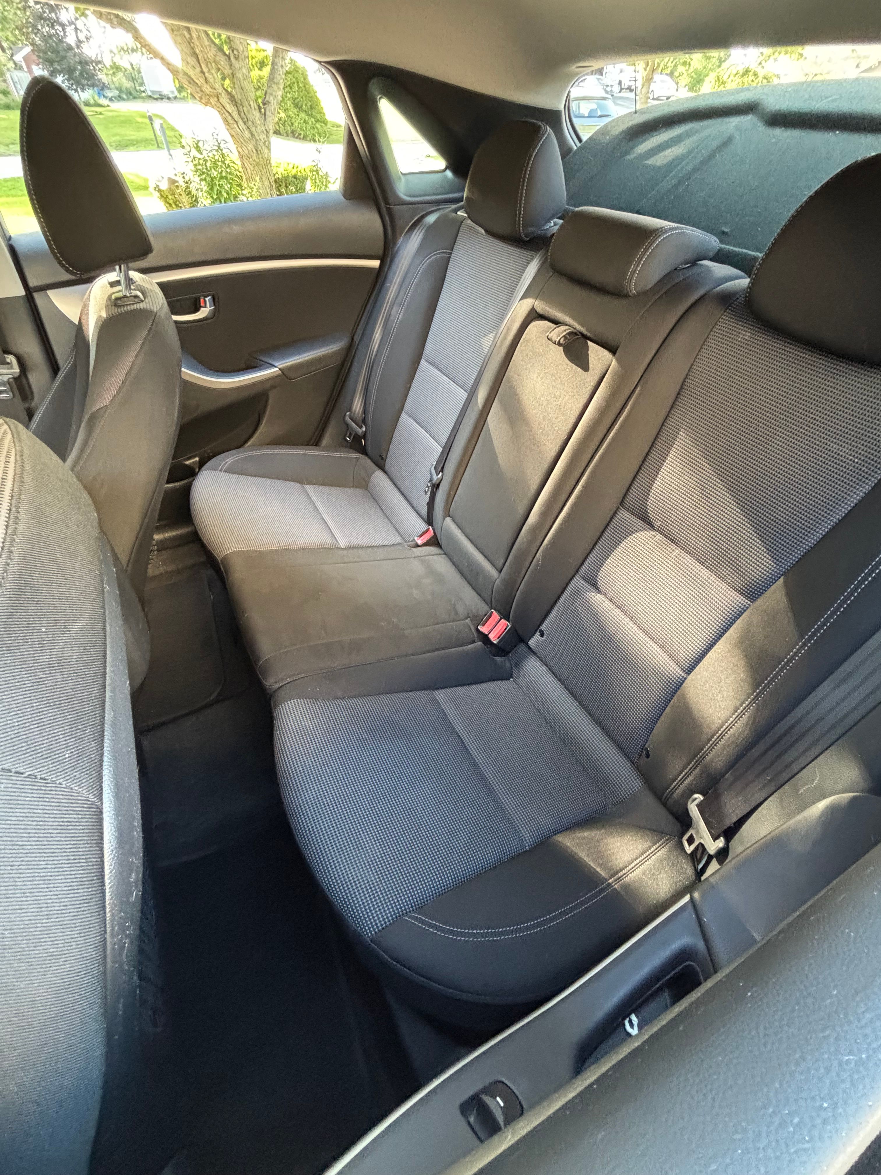 Used 2013 Hyundai Elantra GT FWD image 8