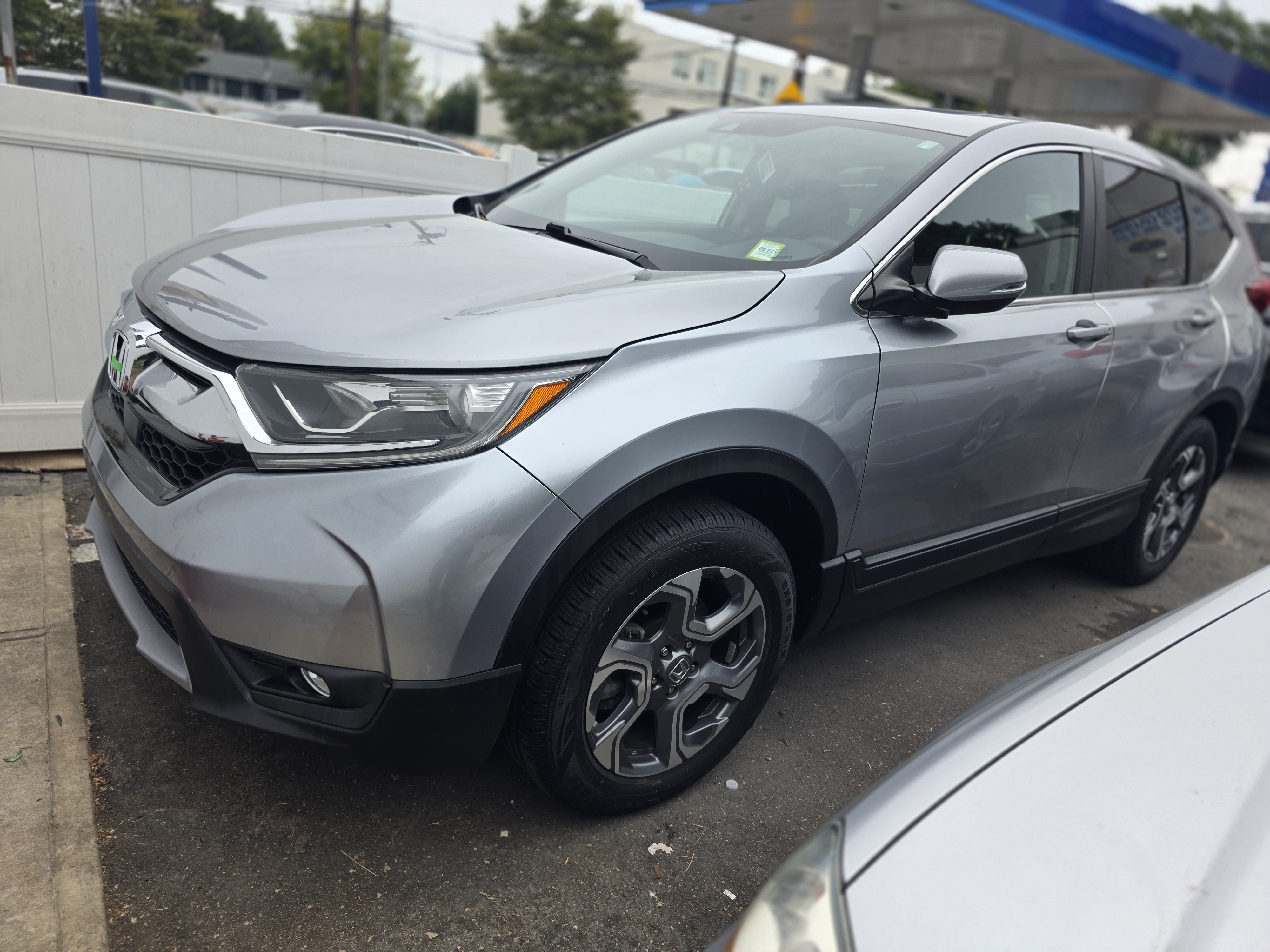 Used 2017 Honda CR-V EX image 1
