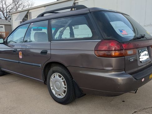 Used 1995 Subaru Legacy L image 4