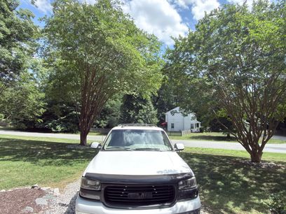 Used 2004 GMC Yukon XL SLT w/ Preferred Equipment Group