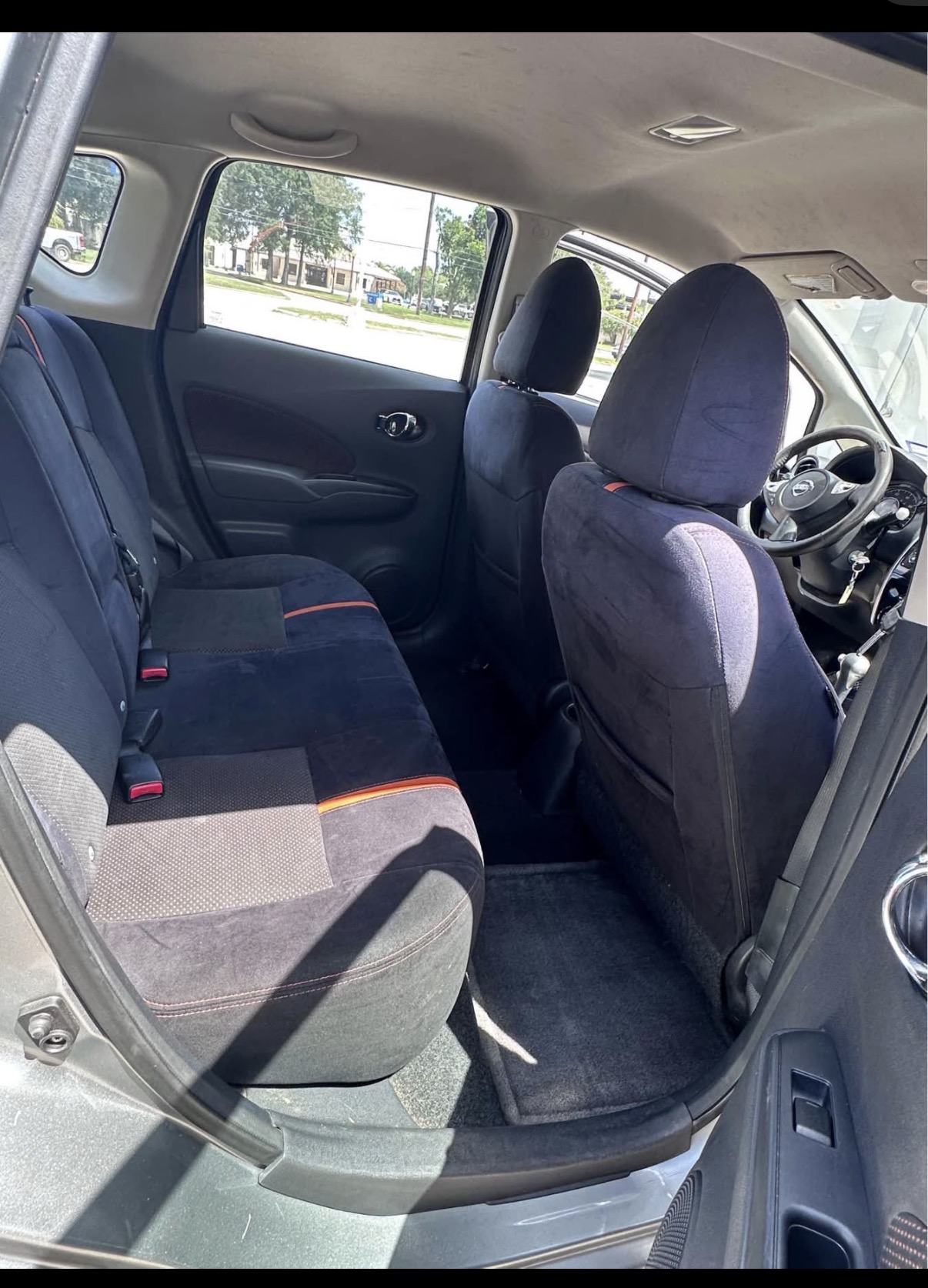Used 2015 Nissan Versa Note SR FWD image 4