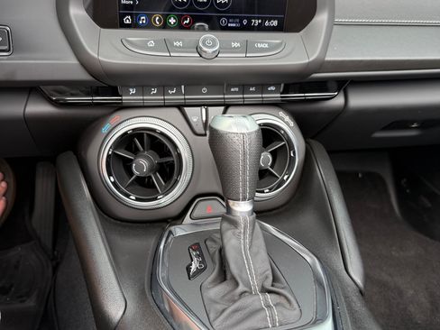 Used 2022 Chevrolet Camaro SS RWD image 11