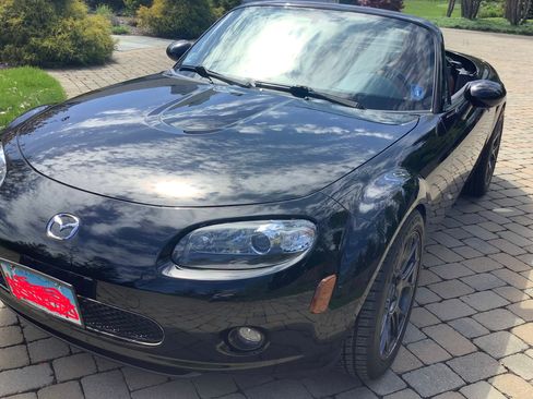 Used 2008 MAZDA MX-5 Miata Grand Touring w/ Premium Pkg RWD image 4