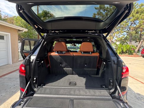 Used 2021 BMW X7 xDrive40i w/ M Sport Package image 16