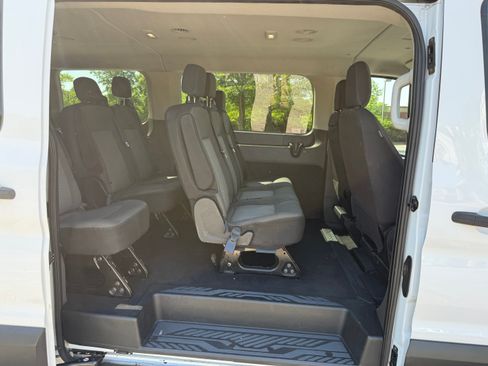 Used 2021 Ford Transit 350 XLT RWD image 17