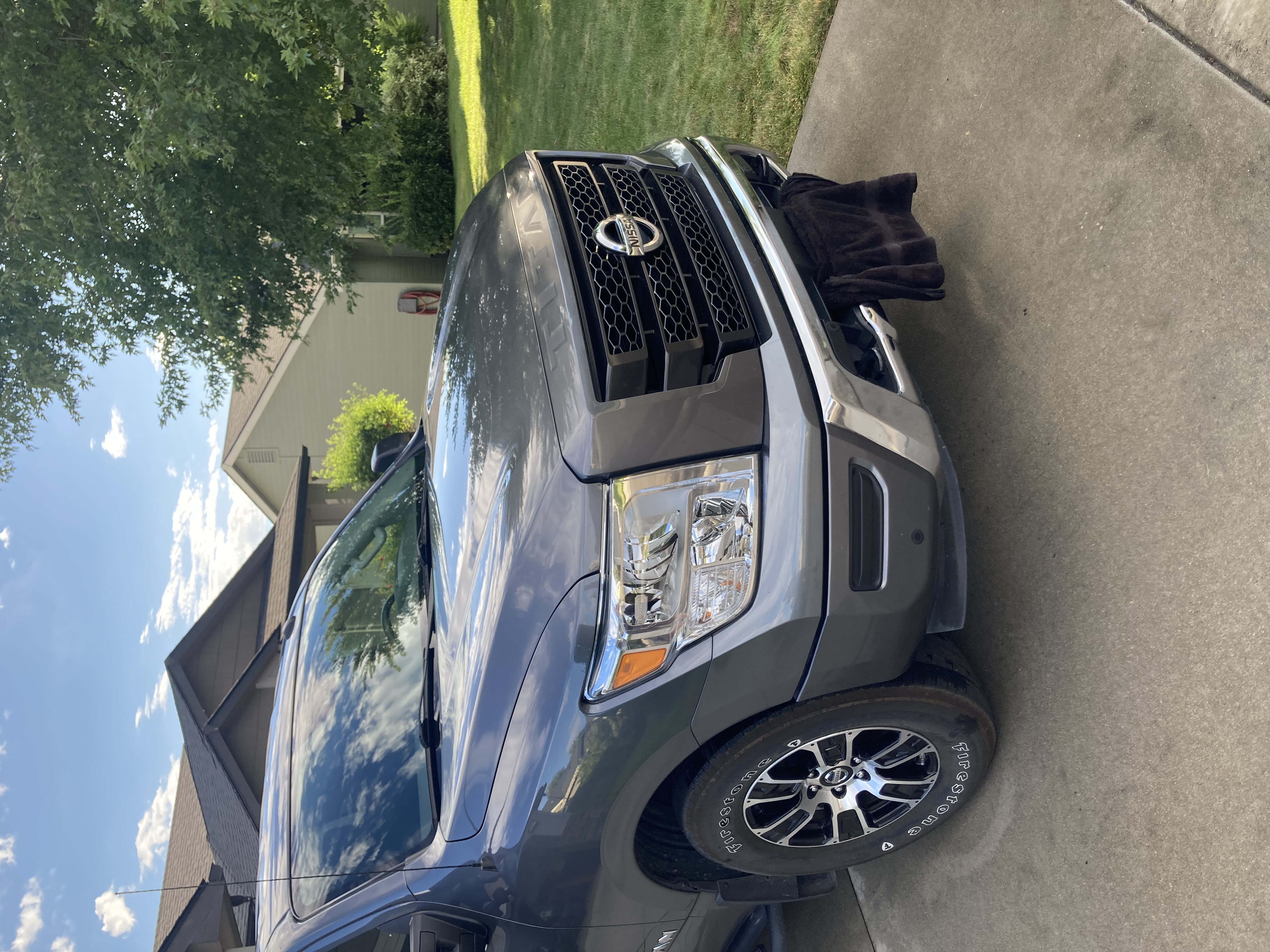 Used 2021 Nissan Titan SV w/ SV Convenience Package RWD image 10