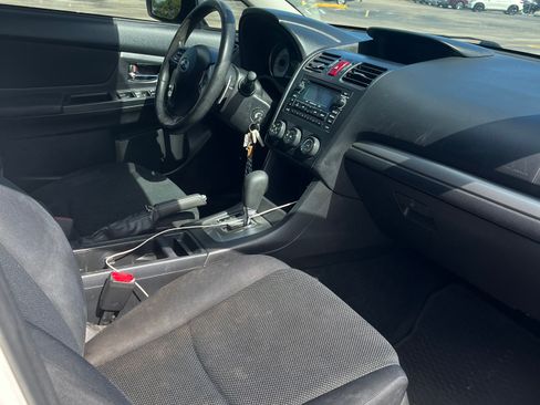Used 2014 Subaru Impreza 2.0i Premium AWD/4WD image 9