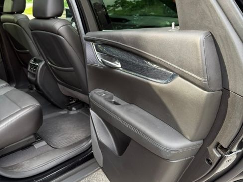 Used 2020 Cadillac XT5 Premium Luxury w/ LPO, Floor Liner Package AWD/4WD image 6