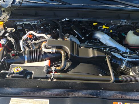 Used 2016 Ford F350 Platinum image 15