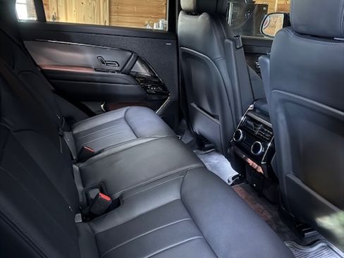 Used 2025 Land Rover Range Rover Sport Dynamic SE image 21