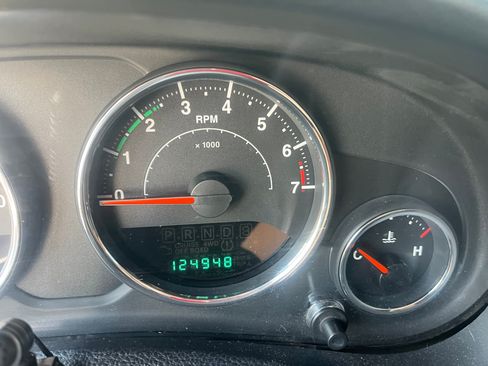 Used 2013 Jeep Wrangler Unlimited Sport AWD/4WD image 11