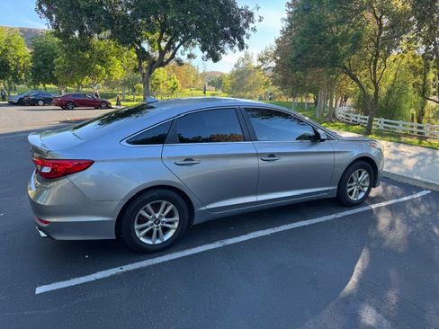 Used 2017 Hyundai Sonata SE FWD image 8