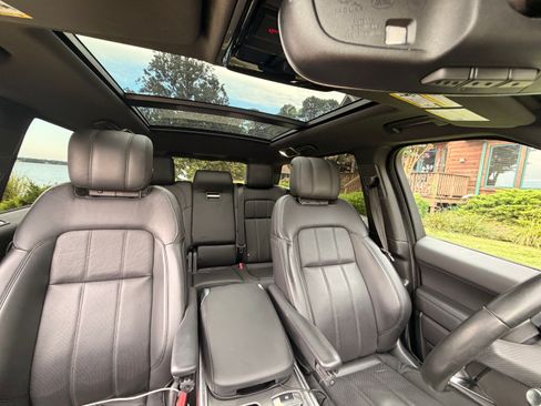 Used 2019 Land Rover Range Rover Sport Supercharged AWD/4WD image 13