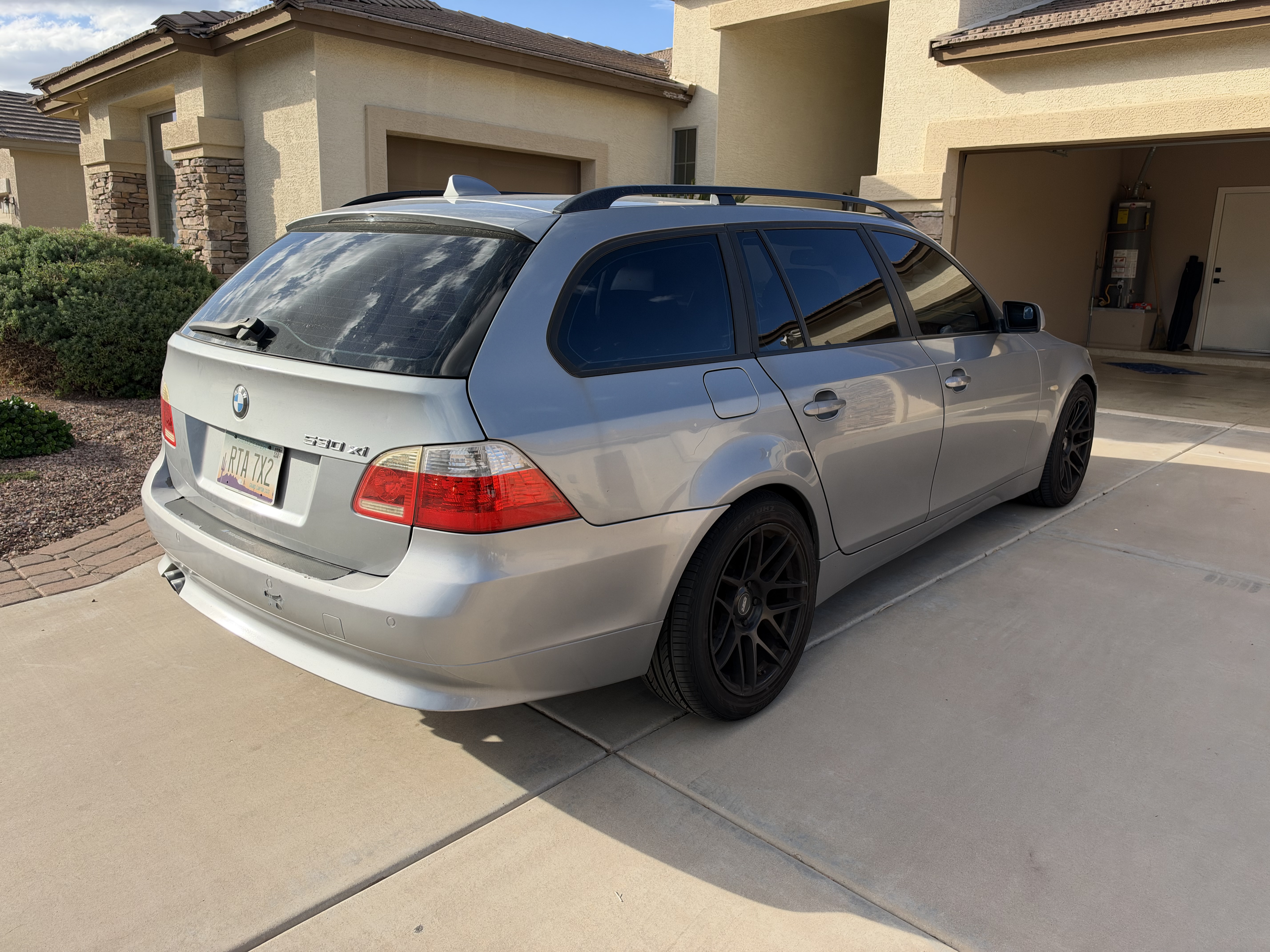 Used 2007 BMW 530xi Wagon AWD/4WD image 5