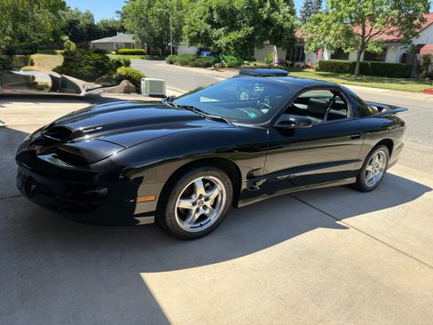 Used 2002 Pontiac Firebird Trans Am RWD image 1