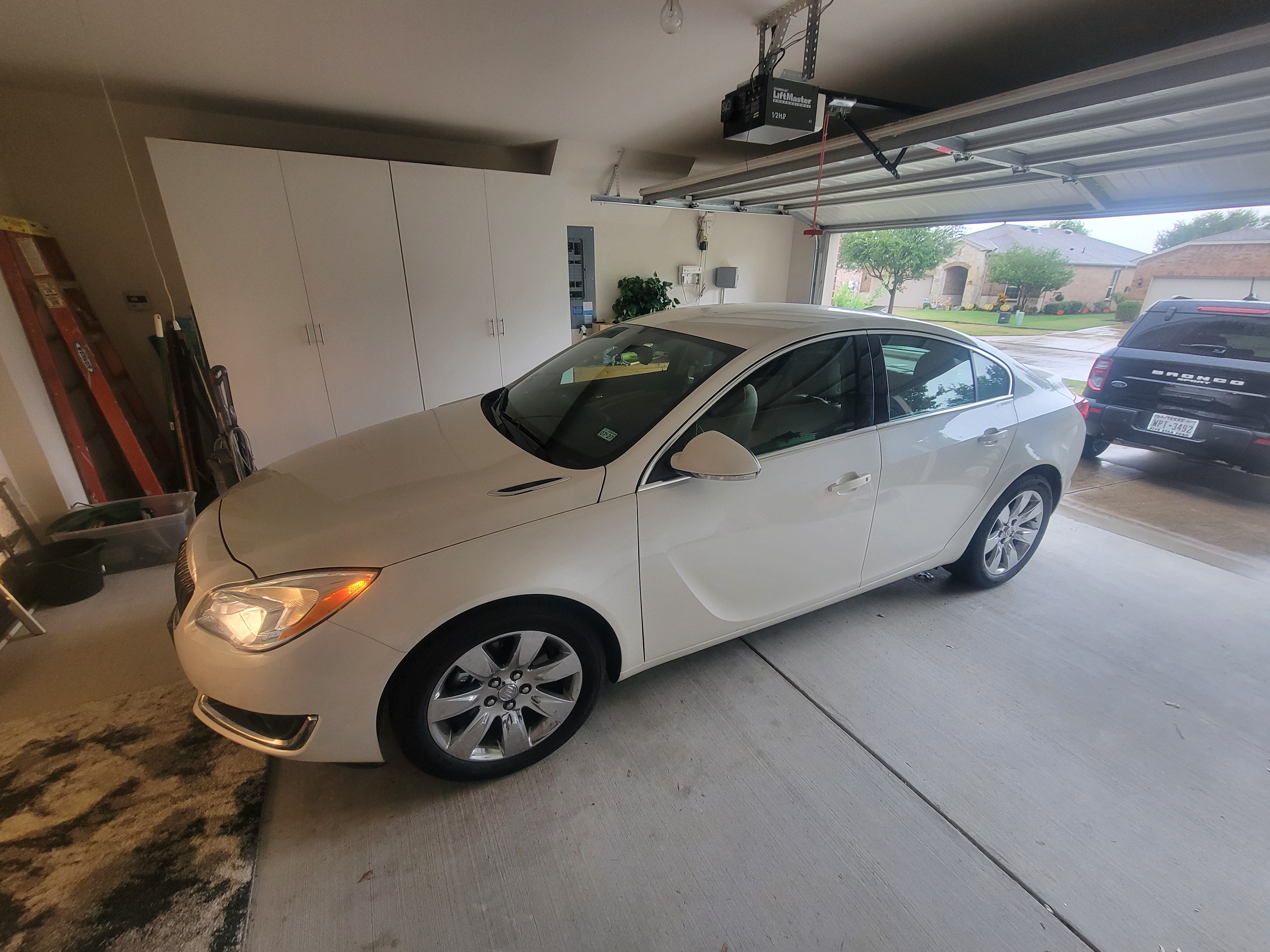 Used 2015 Buick Regal FWD image 6
