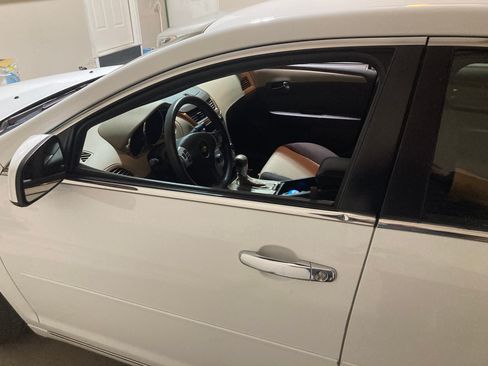 Used 2012 Chevrolet Malibu LT w/ Power Convenience Package image 5