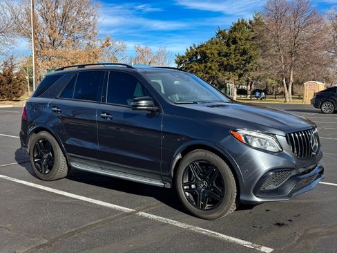 Used 2016 Mercedes-Benz GLE 63 AMG 4MATIC image 2