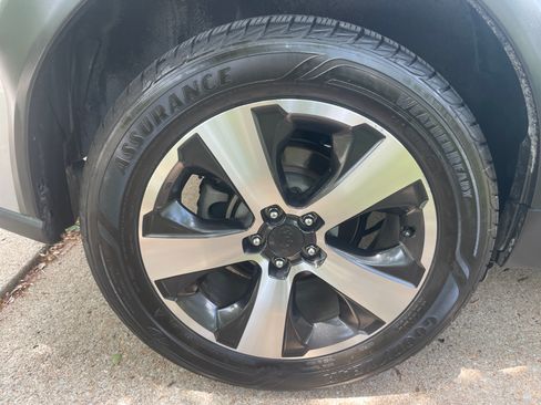 Used 2014 Subaru Crosstrek Touring AWD/4WD image 6