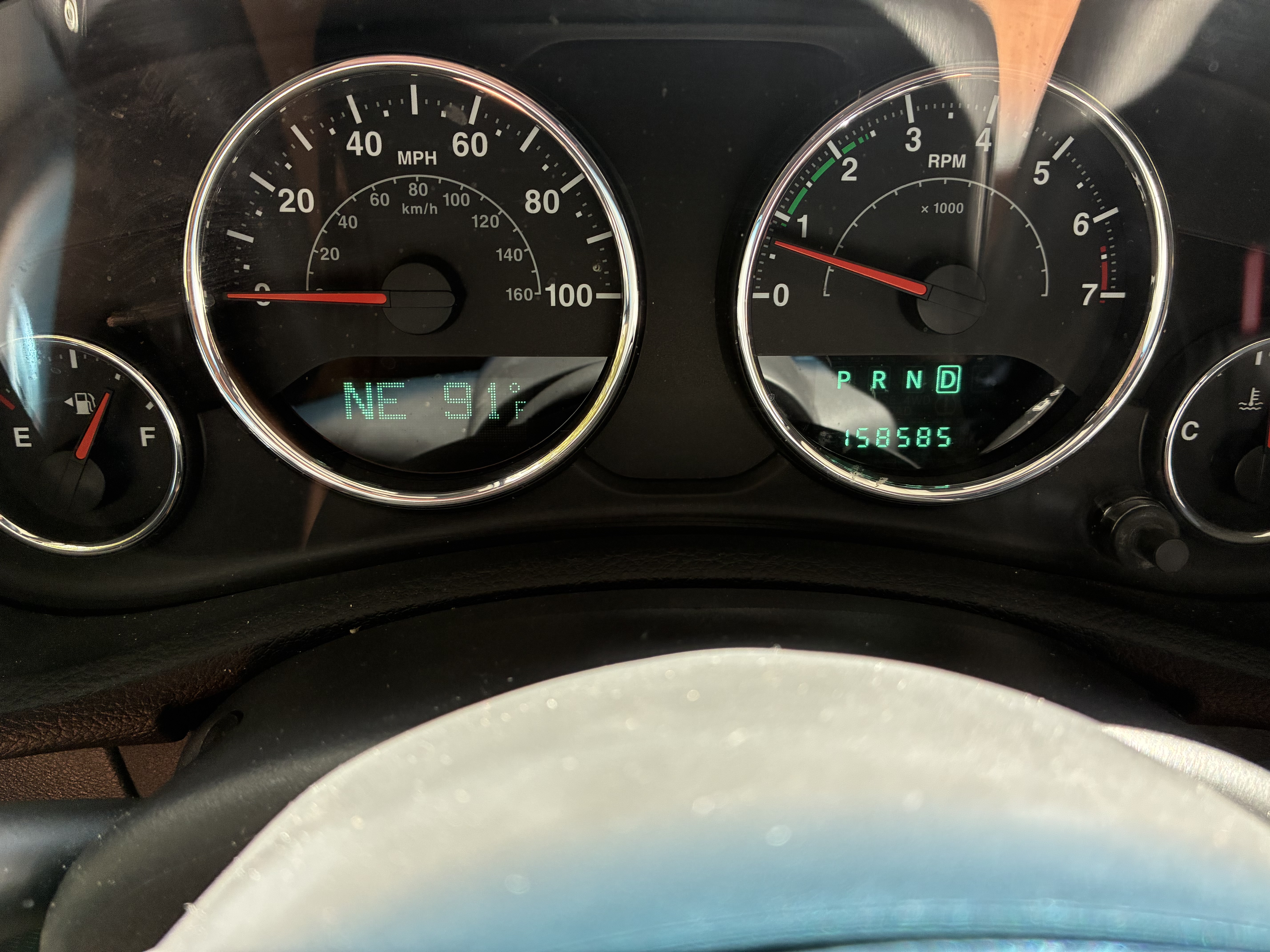 Used 2013 Jeep Wrangler Unlimited Sahara w/ Connectivity Group AWD/4WD image 16