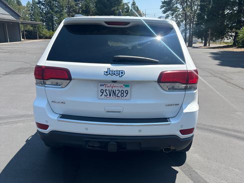 Used 2022 Jeep Grand Cherokee Limited w/ Trailer Tow Group IV AWD/4WD image 2