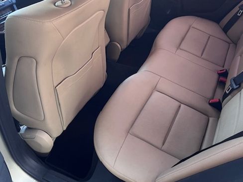 Used 2010 Mercedes-Benz E 350 E 350 Sedan 4D image 6