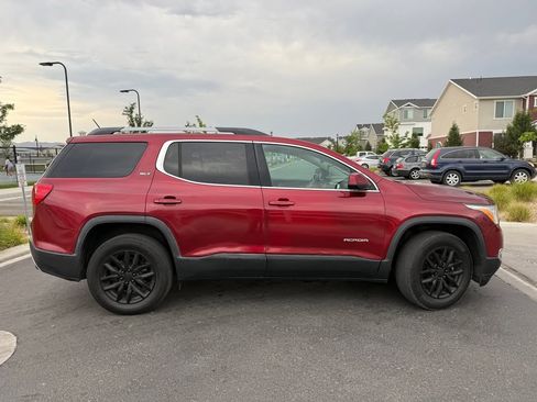 Used 2019 GMC Acadia SLT w/ LPO, Floor Liner Package image 10