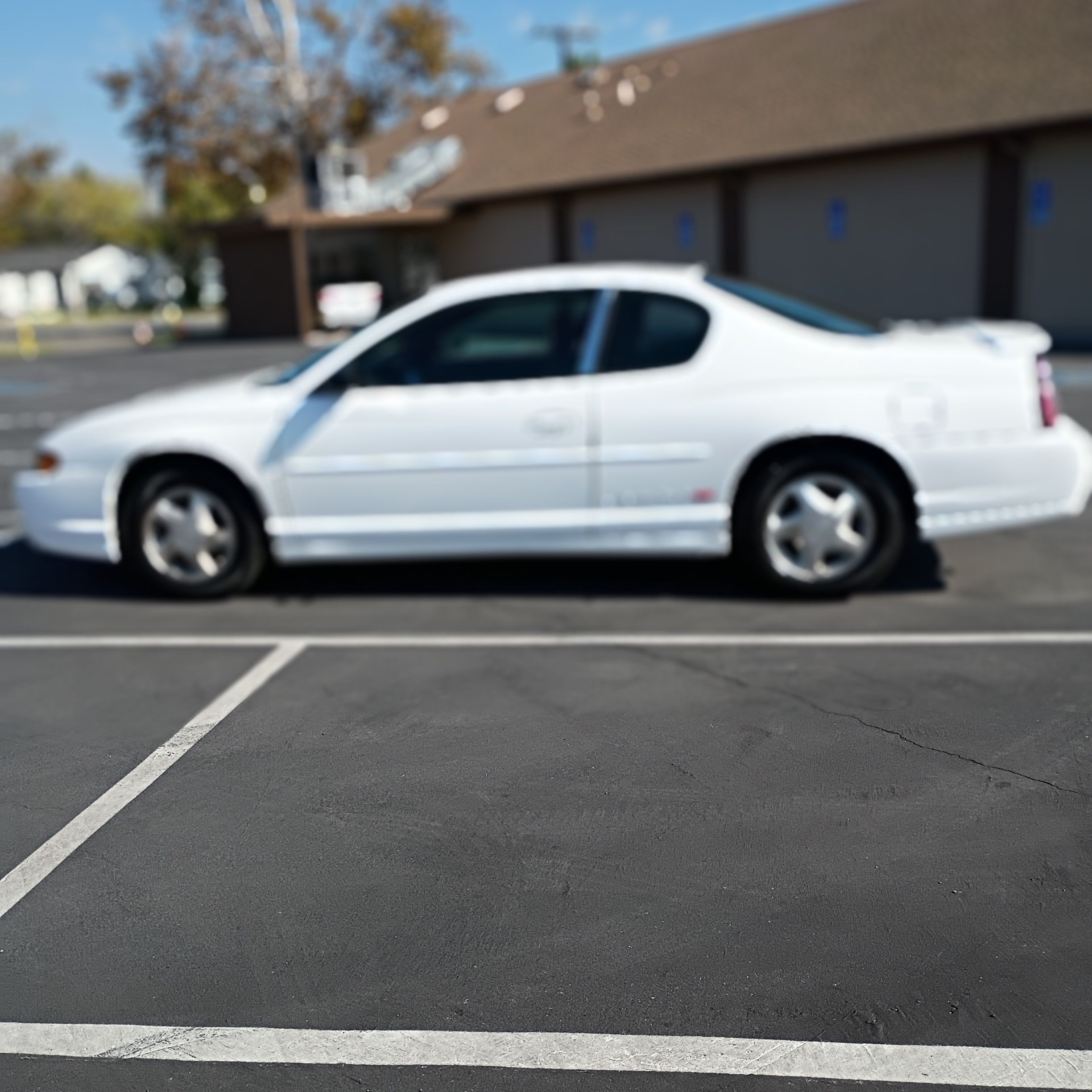 Used 2000 Chevrolet Monte Carlo SS FWD image 8