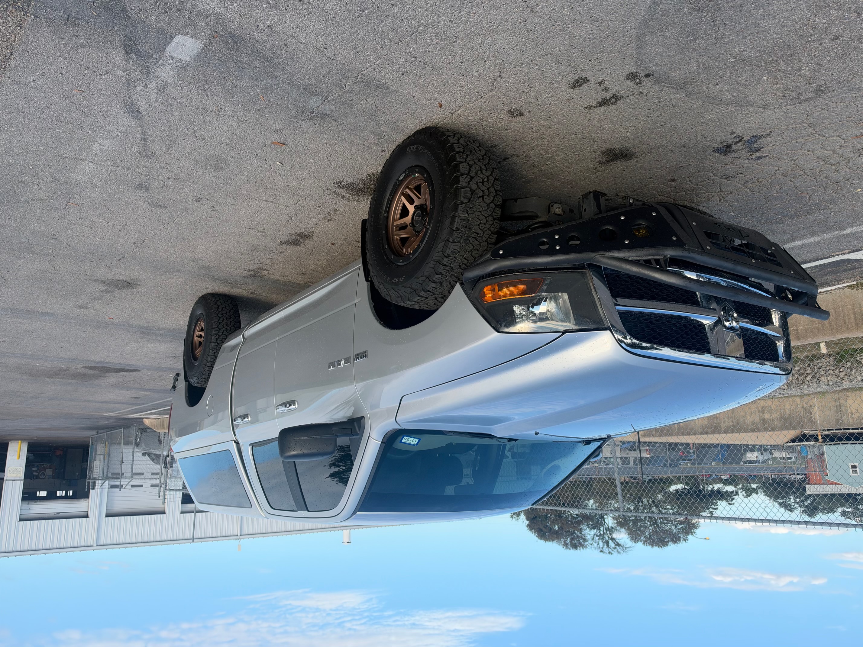 Used 2009 Dodge Ram 1500 Truck SLT RWD image 13