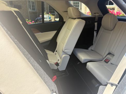 Used 2021 Mercedes-Benz GLE 350 4MATIC image 11