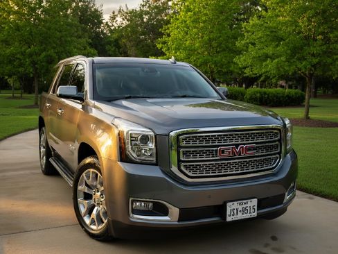 Used 2018 GMC Yukon SLT w/ Open Road Package image 1
