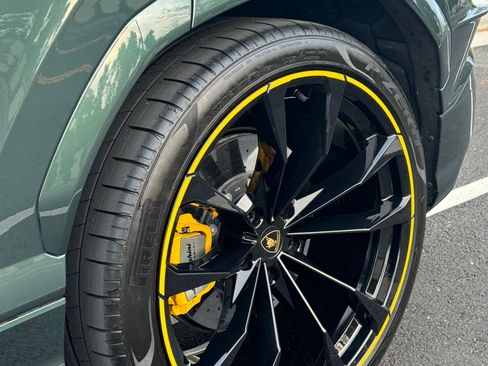 Used 2023 Lamborghini Urus S image 5