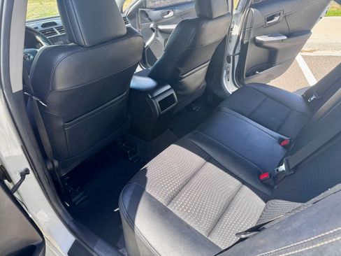 Used 2013 Toyota Camry SE FWD image 9