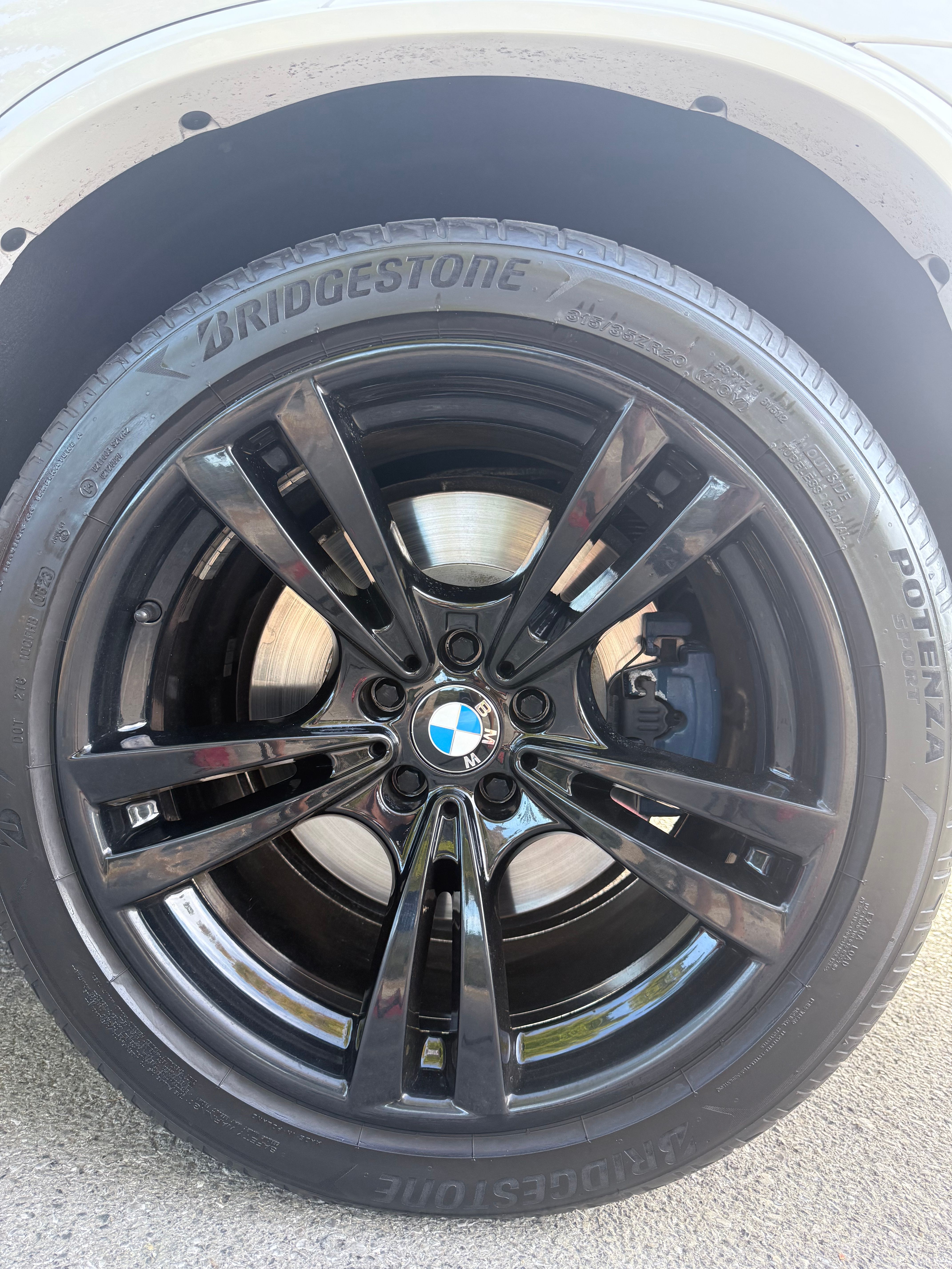 Used 2013 BMW X5 M AWD/4WD image 14