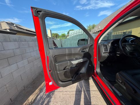 Used 2017 Chevrolet Colorado ZR2 AWD/4WD image 4