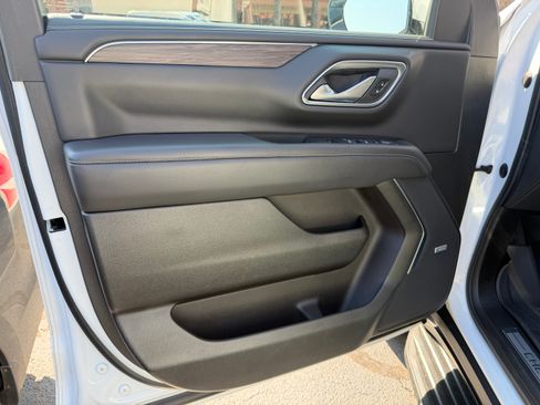 Used 2021 Chevrolet Suburban LT w/ Rear Media and Nav Package image 10