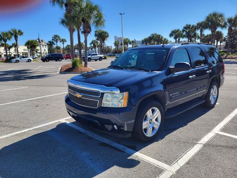 Used 2007 Chevrolet Tahoe LTZ w/ LTZ Preferred Equipment Group image 5
