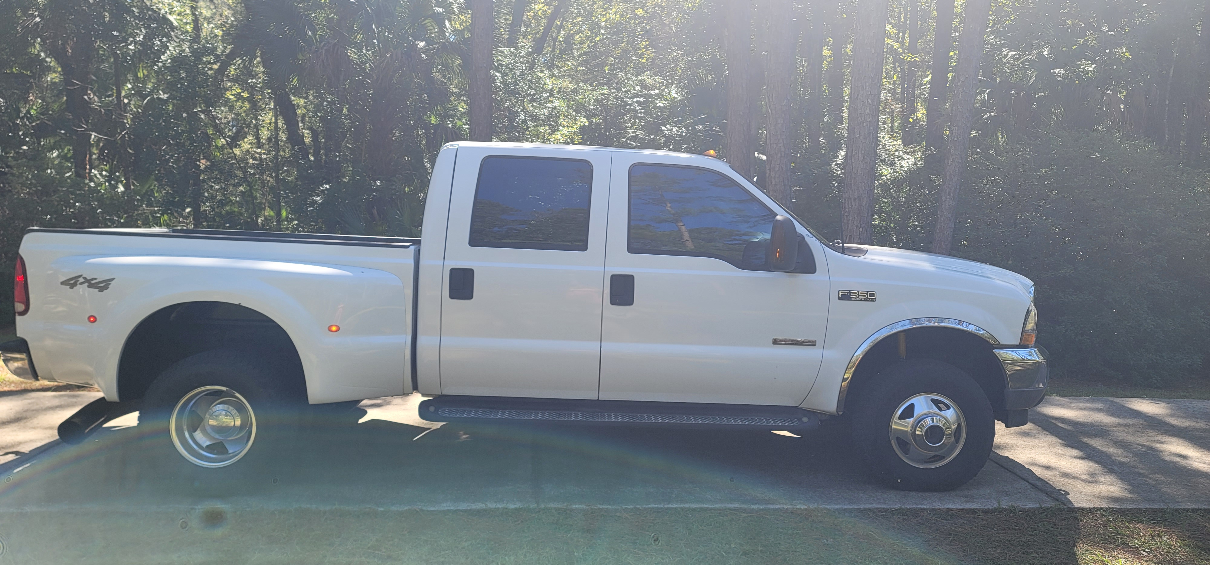 Used 2003 Ford F350 Lariat AWD/4WD image 1