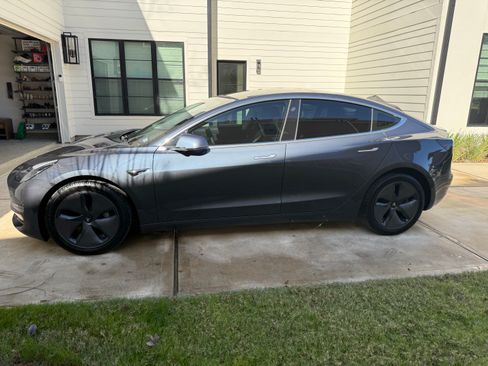 Used 2020 Tesla Model 3 Long Range image 11