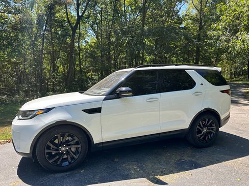 Used 2020 Land Rover Discovery HSE Luxury image 2