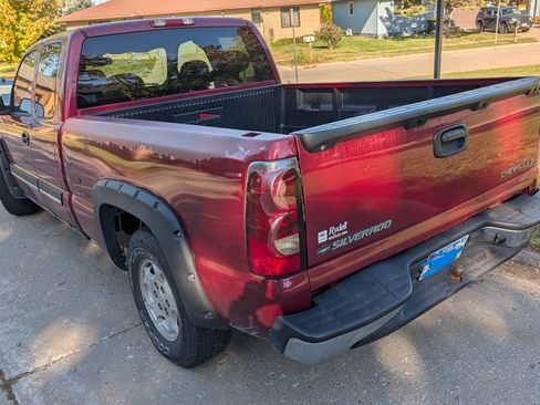 Used 2004 Chevrolet Silverado 1500 LS image 9